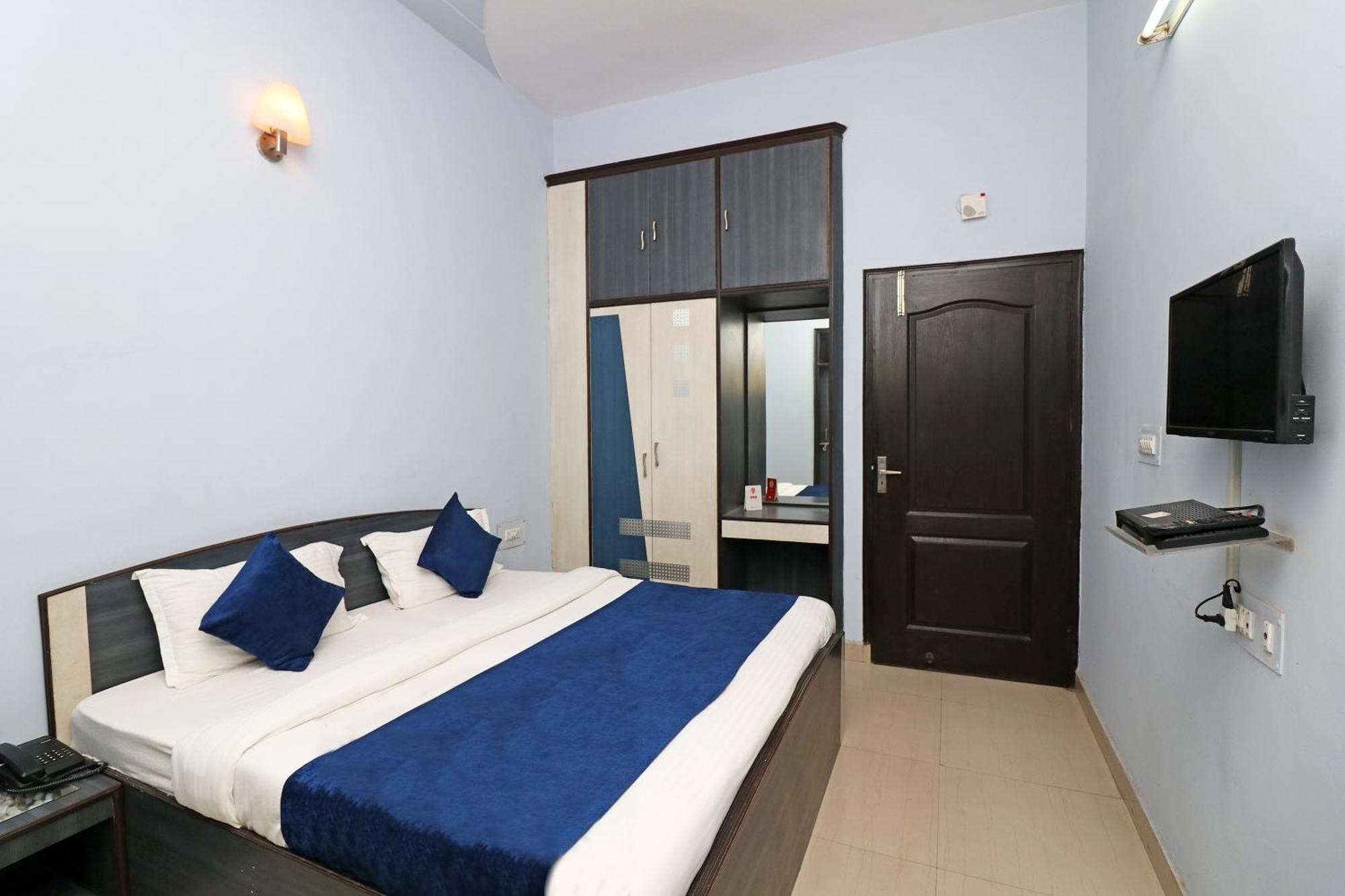 Hotel O Alpine Residency Faridabad Exterior foto